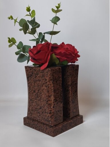 Granitinė vaza (H-23, Ø-16) Granitinė vaza (H-23, Ø-16)